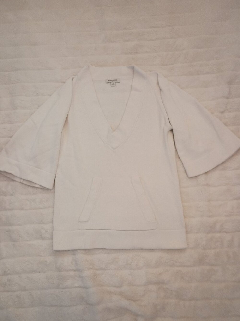 Banana Republic Summer Sweater - Picture 2 of 5